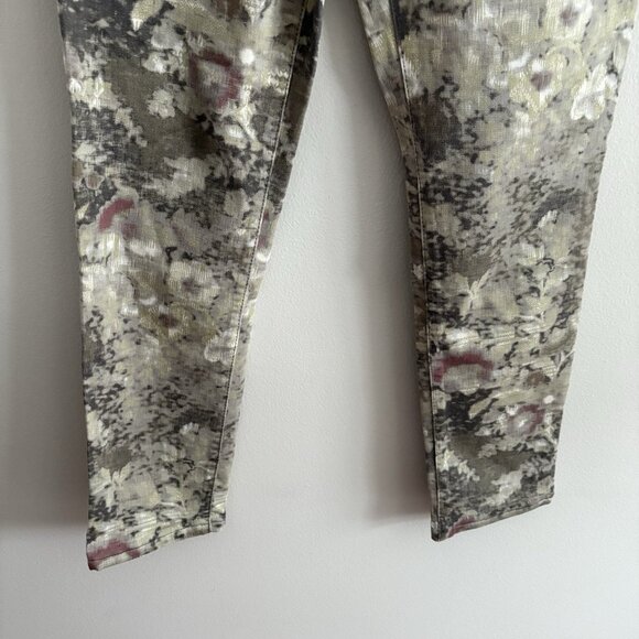 Chicos Women Sz 0.5 US 6 Floral Impression So Slimming Girlfriend Ankle Jean NWT - Picture 4 of 14